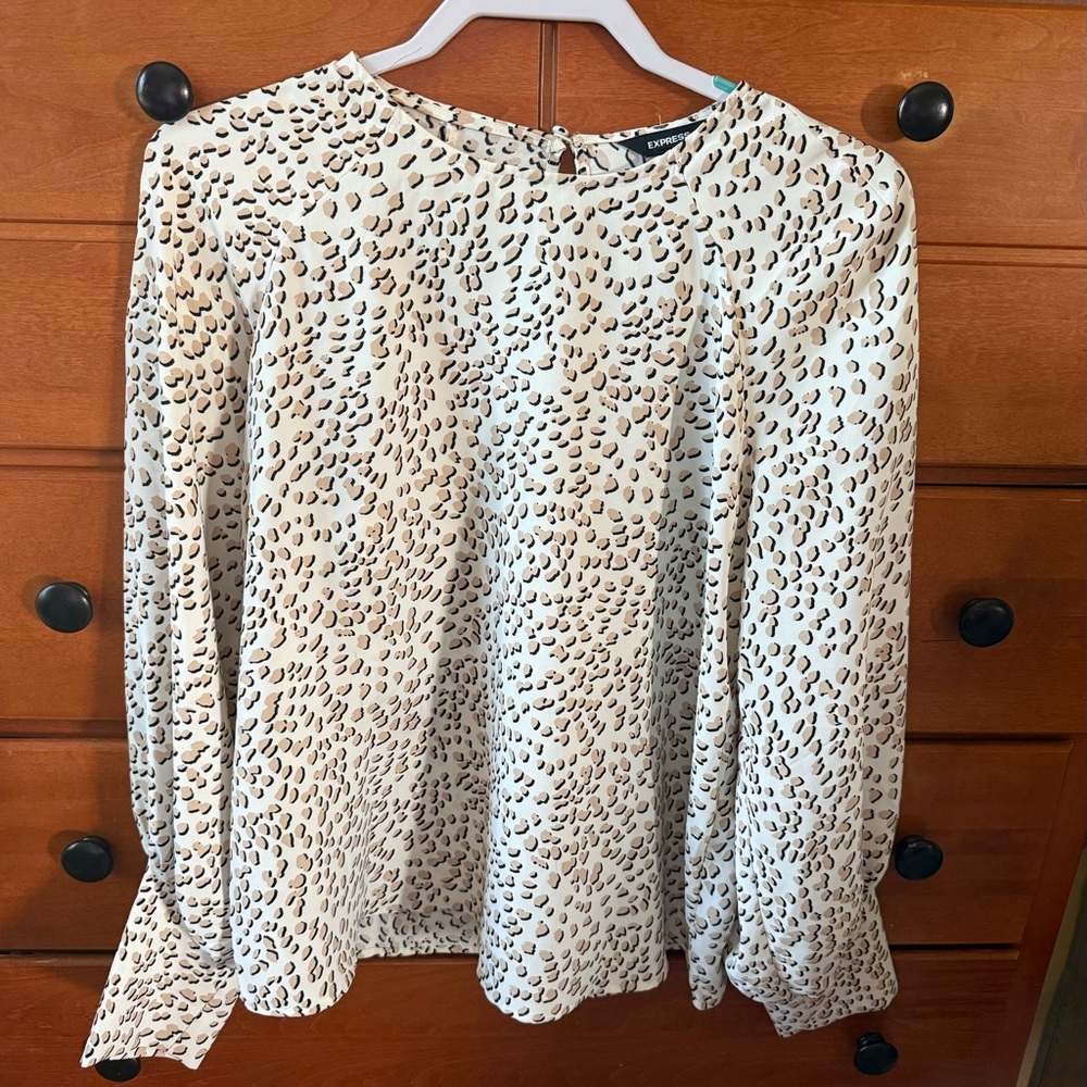 EXPRESS Leopard Print Long Sleeve Women's Blouse